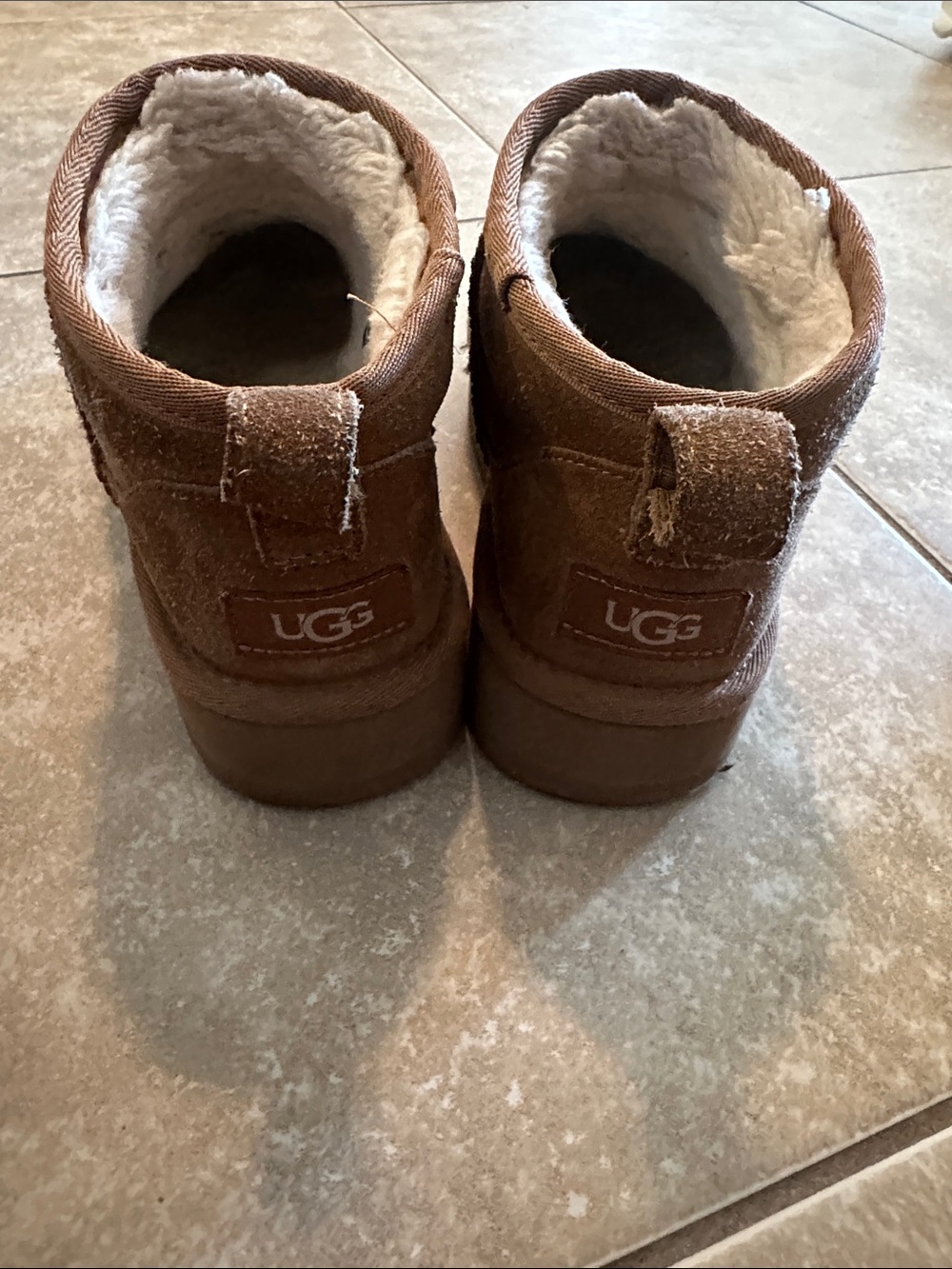 UGG Chestnut Short Shearling-Lined Ankle Boots